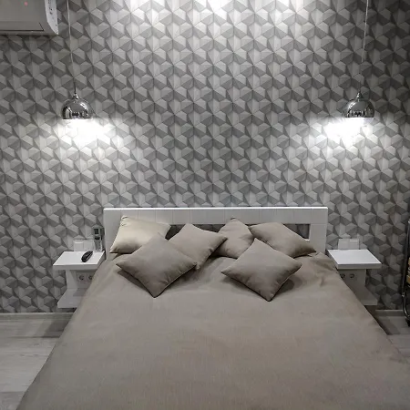 On Ekaterininskaya דירה